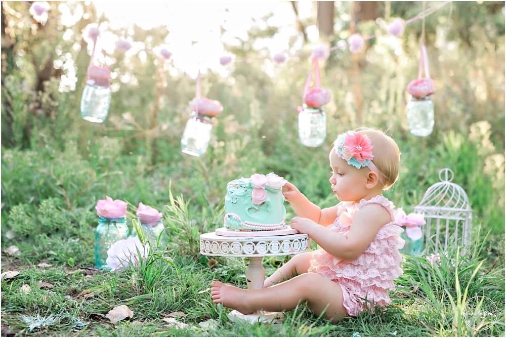 whimsical outdoor cake smash by Denver, CO photographer (2)